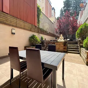 To 4*, Barcelona Spanien